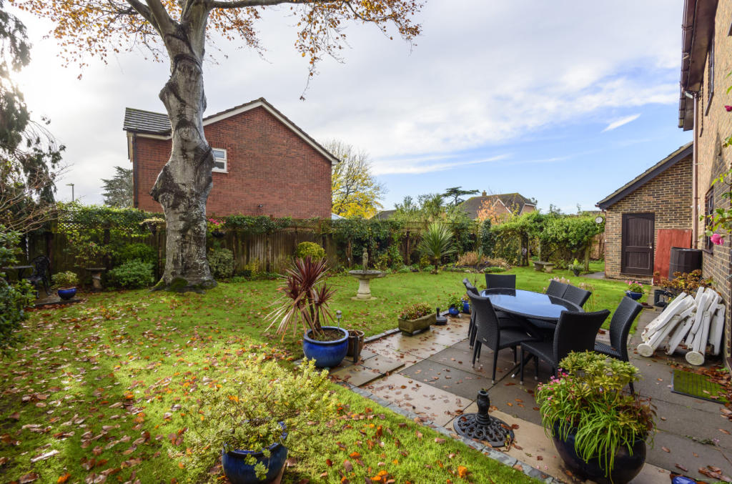 5 bedroom detached house for sale in The Avenue, Fareham, Hampshire, PO14