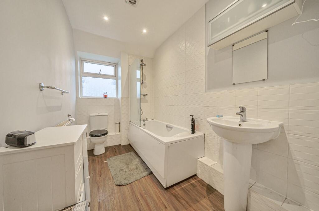 1 bedroom apartment for sale in Chalford Grange, Fareham, Hampshire, PO15