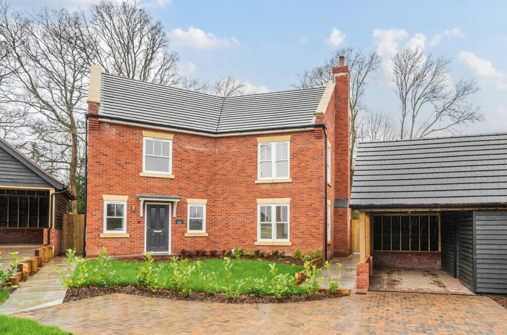 4 bedroom detached house for sale in Lady Bettys Drive, Whiteley