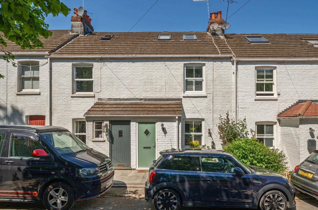 Main image of property: Coal Park Lane, Swanwick, Hampshire, SO31