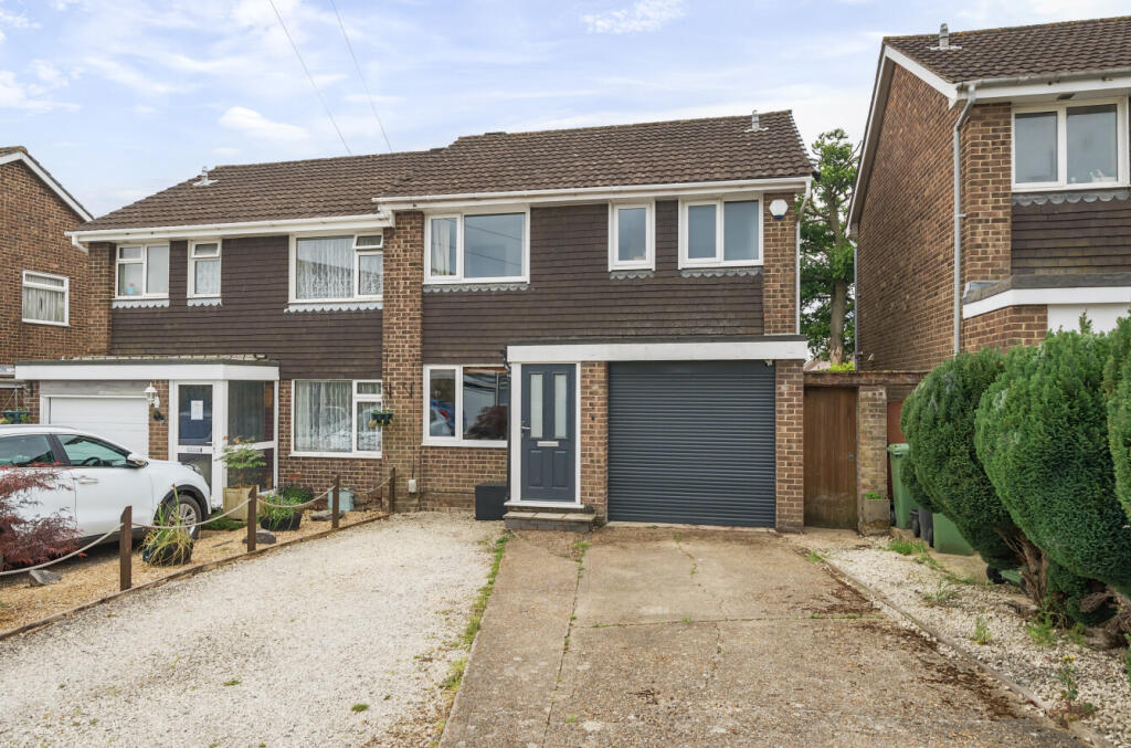 Main image of property: Stoneham Gardens, Bursledon, Hampshire, SO31