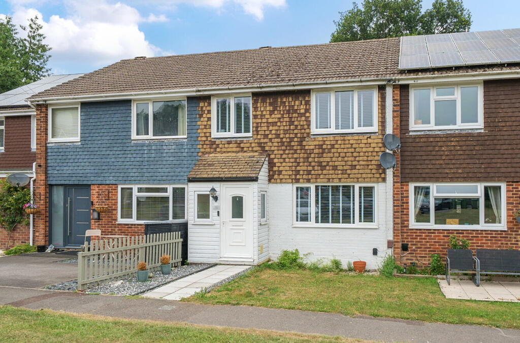 Main image of property: Embsay Road, Swanwick, Hampshire, SO31