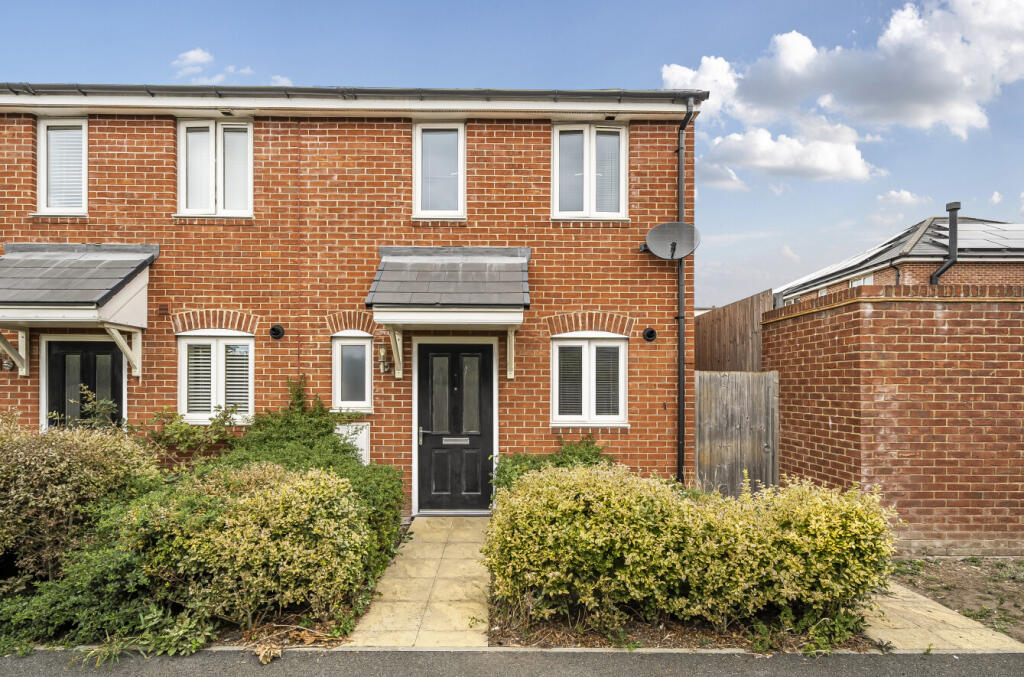 Main image of property: Sapphire Close, Locks Heath, Hampshire, SO31