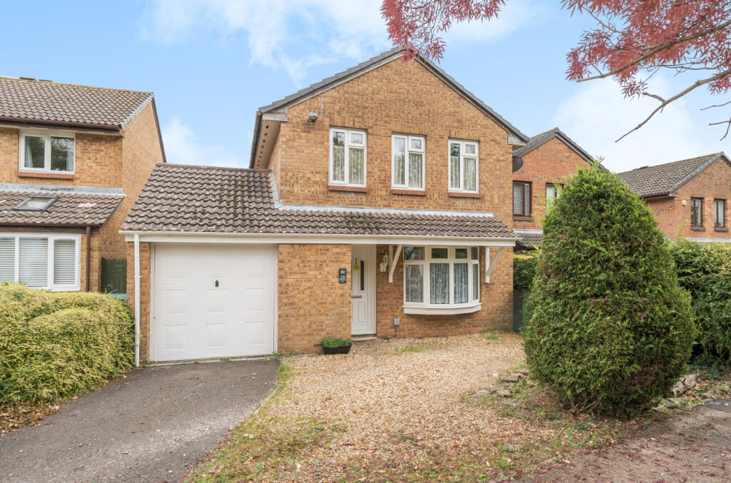 Main image of property: Primrose Way, Locks Heath, Hampshire, SO31