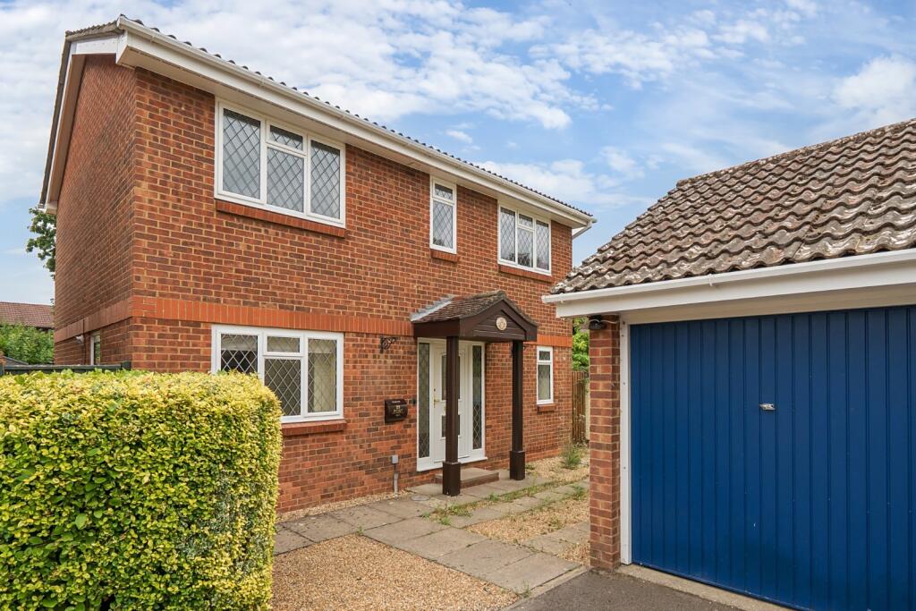 Main image of property: Hollybrook Gardens, Locks Heath, Hampshire, SO31