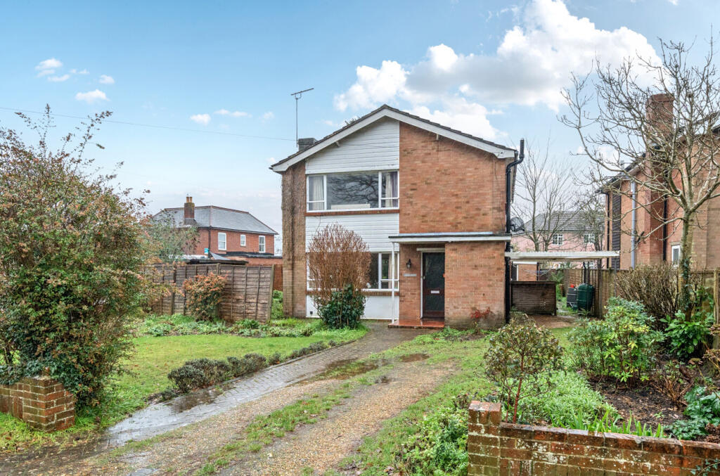 Main image of property: Locks Heath Park Road, Locks Heath, Hampshire, SO31