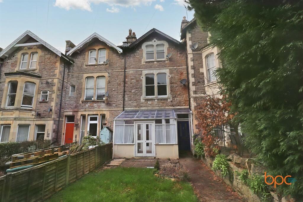 4 bedroom flat for sale in Shrubbery Terrace, WestonSuperMare, BS23