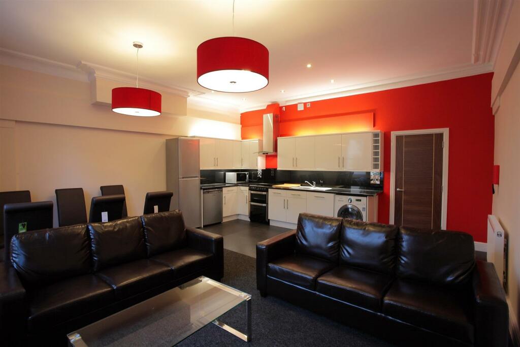 Additional property image - 18625946 Whiteladies Road, Clifton, Bristol