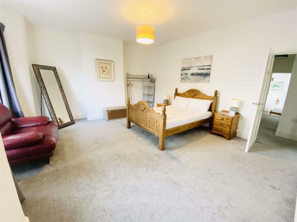 Additional property image - BPC01926  Staple Hill Road, Fishponds, BS16