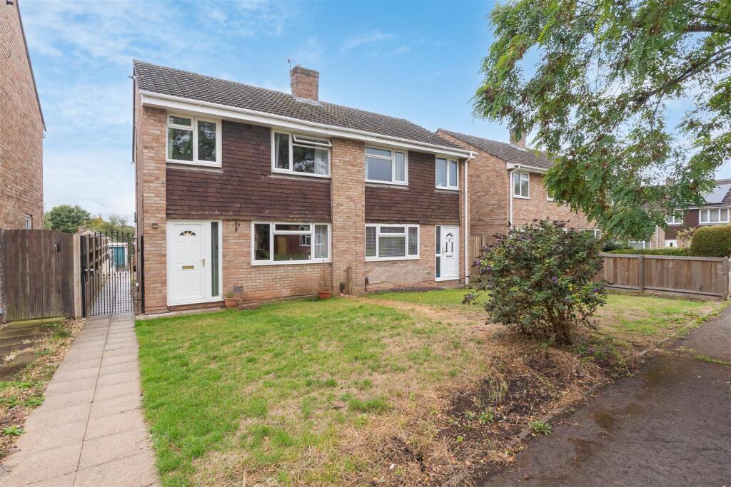 Main image of property: Malvern Drive, Warmley, BS30