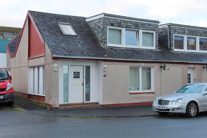 Main image of property: Rose Cottage, 27 East King Street, Helensburgh G84 7QQ