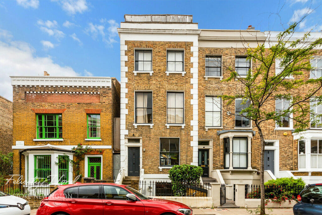 3 bedroom flat for sale in Milton Grove, Stoke Newington, N16