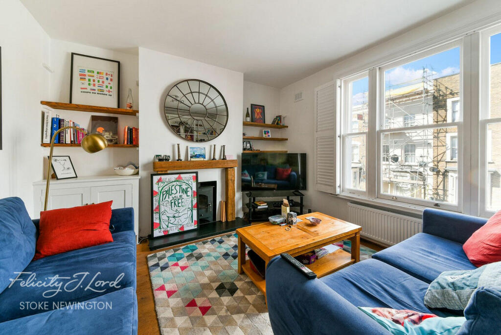 3 bedroom apartment for sale in Barbauld Road, Stoke Newington, N16