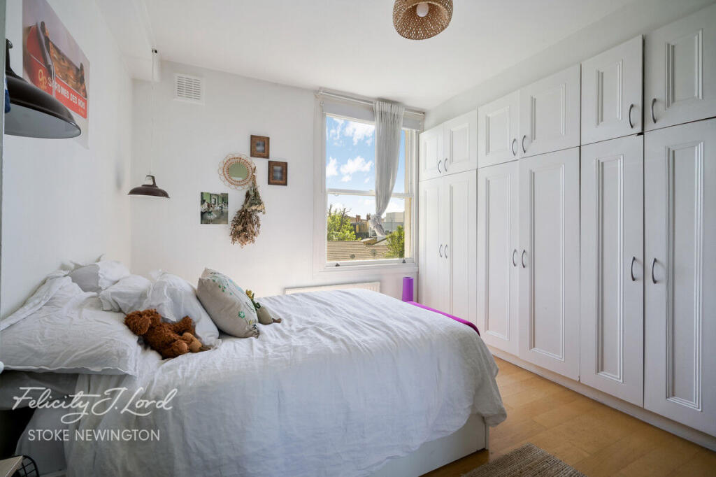 Main image of property: Evering Road, London N16