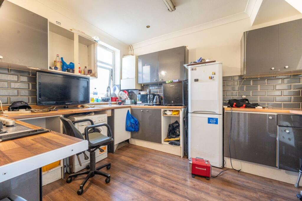 Main image of property: Avenons Road, Plaistow, London, E13