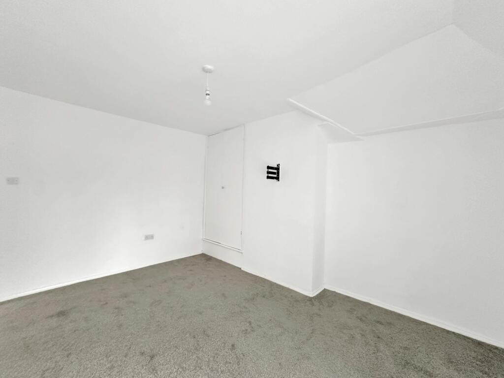 Additional property image - Leverhulme Avenue, Bolton