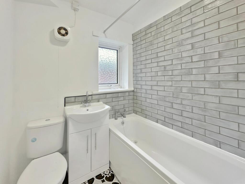 Additional property image - Leverhulme Avenue, Bolton