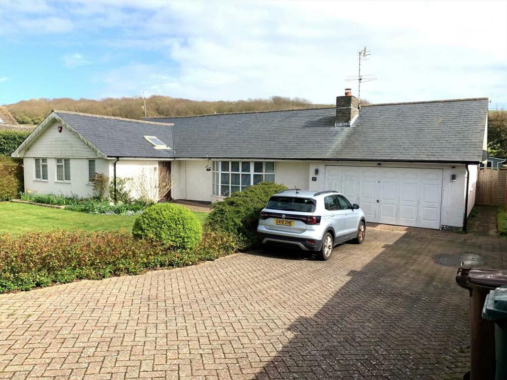 4 bedroom detached house for sale in Dean Court Road,Rottingdean, BN2