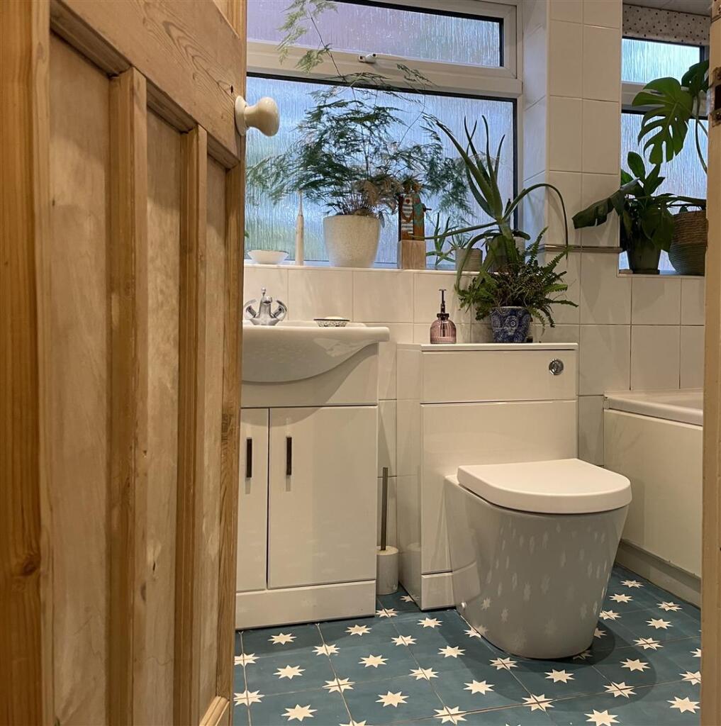 Additional property image - Valley Close, Newhaven