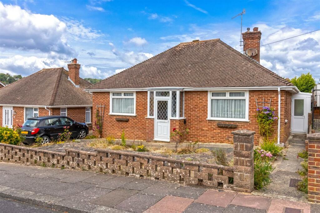4 bedroom detached bungalow for sale in Ashfold Avenue, Worthing, BN14