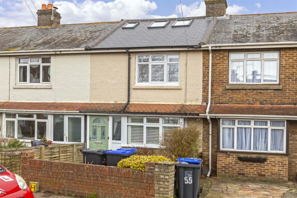 3 bedroom terraced house for sale in Leigh Road, Worthing, BN14