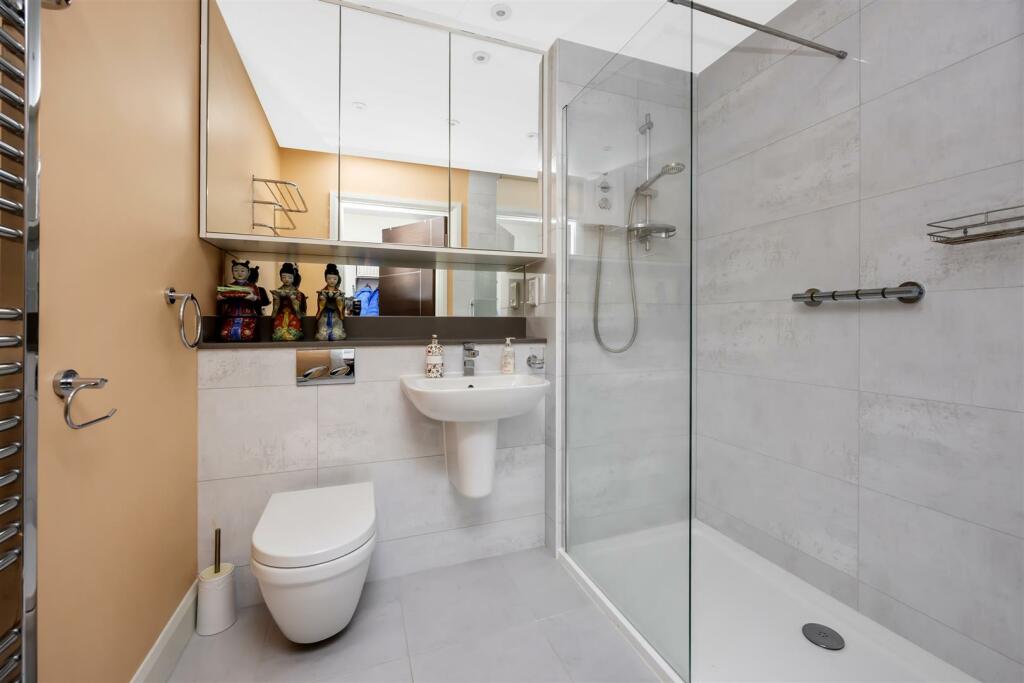 Additional property image - Marine Parade, Worthing