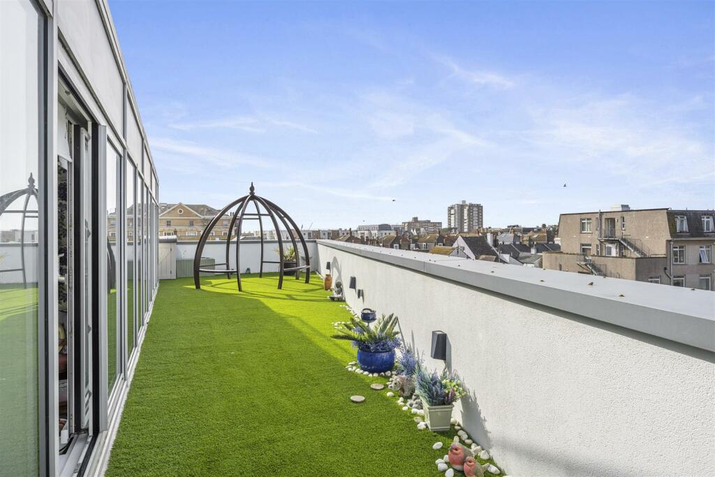 Additional property image - Marine Parade, Worthing