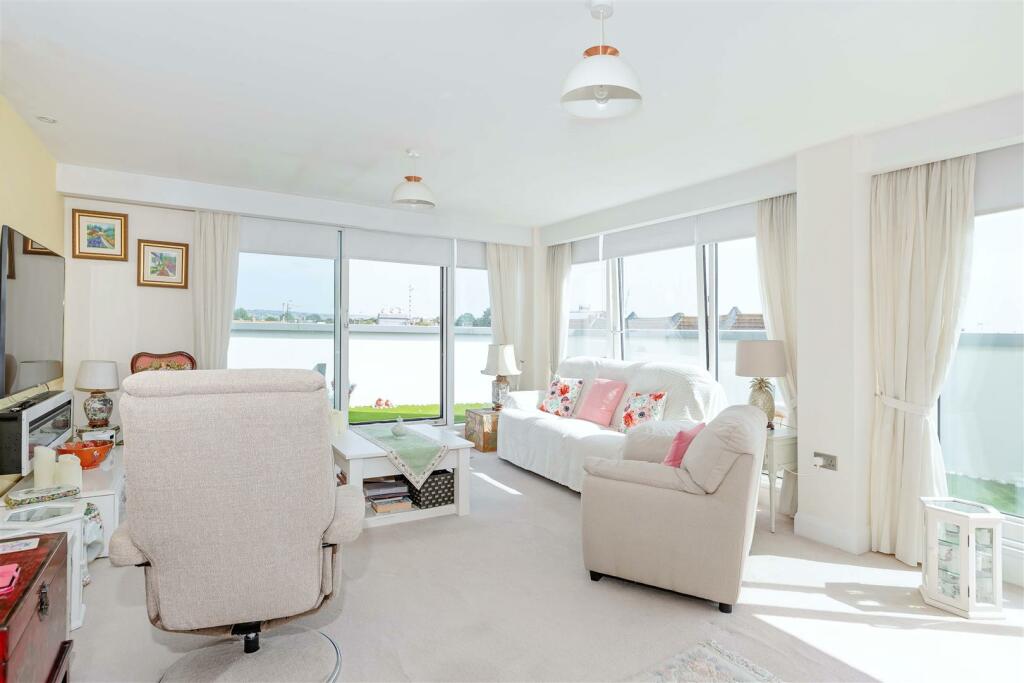 Additional property image - Marine Parade, Worthing