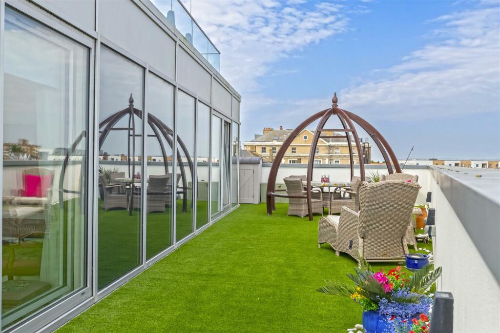 Additional property image - Marine Parade, Worthing
