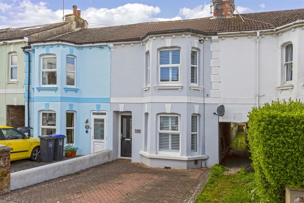 3 bedroom terraced house for sale in The Drive, Worthing, BN11