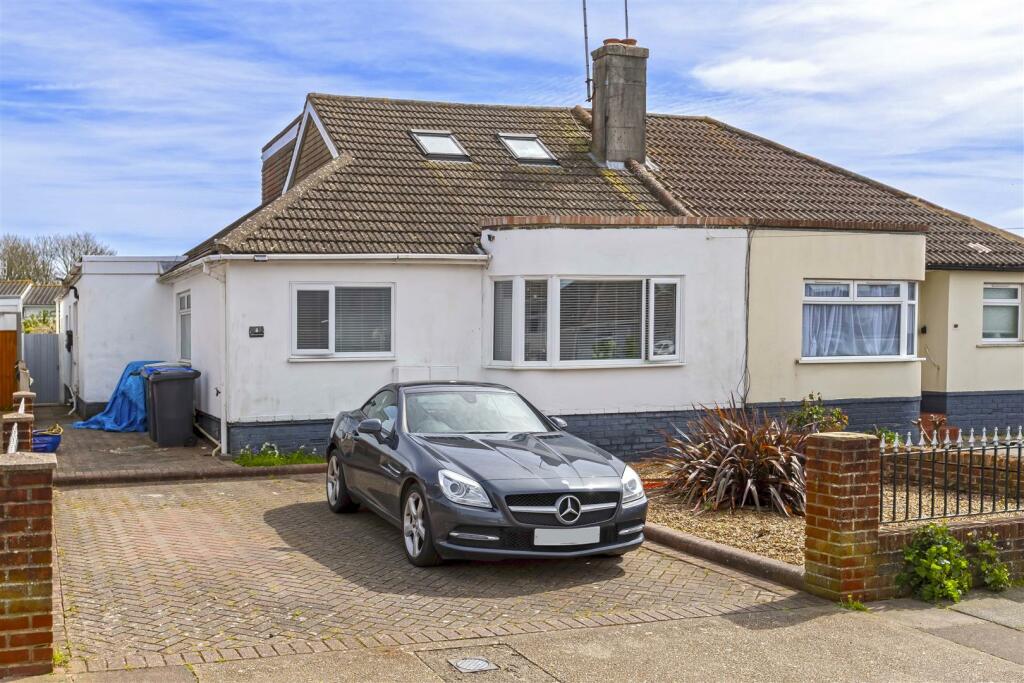 4 bedroom semi-detached bungalow for sale in Southways Avenue, Worthing, BN14