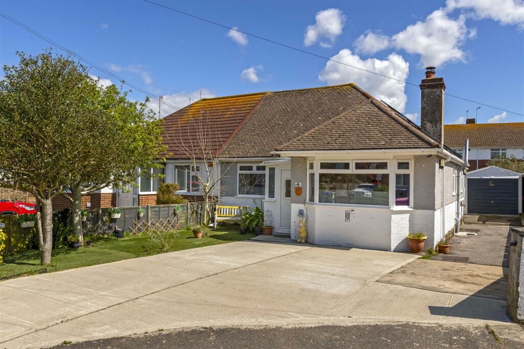 3 bedroom semi-detached bungalow for sale in Dawes Close, Worthing, BN11
