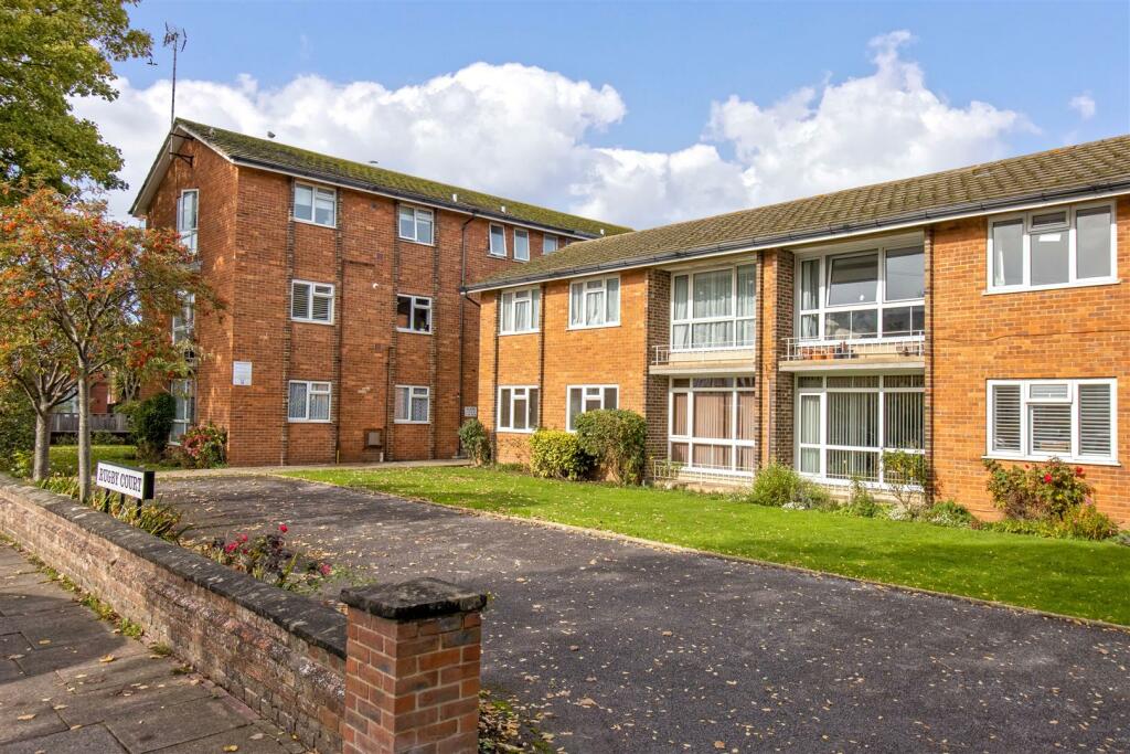 2 bedroom apartment for rent in Rugby Road, Worthing, BN11