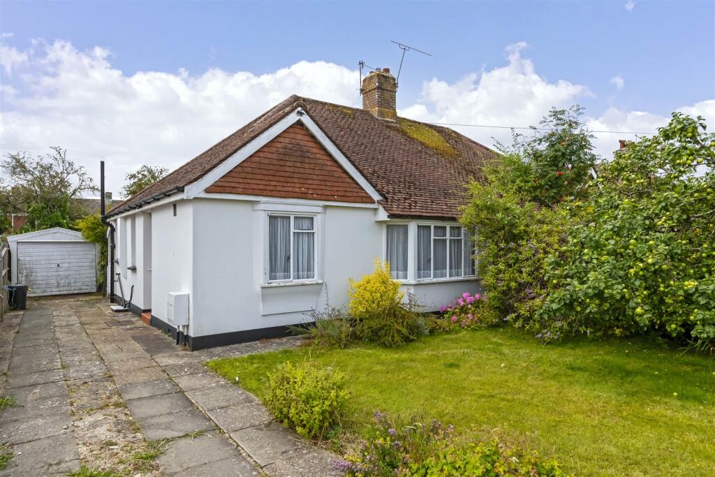 2 bedroom semidetached bungalow for sale in Sunningdale Road, Worthing