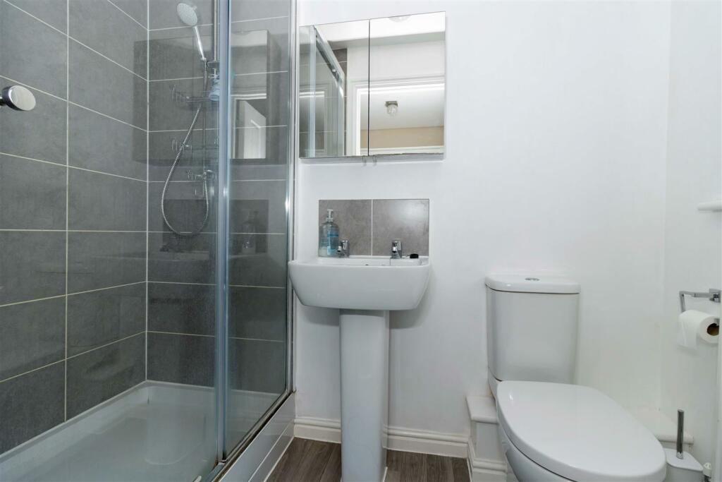 Additional property image - Violet Close, Worthing
