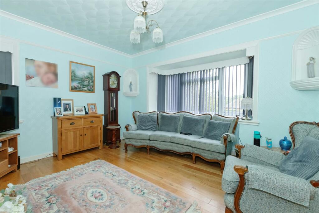 Additional property image - Cissbury Gardens, Worthing