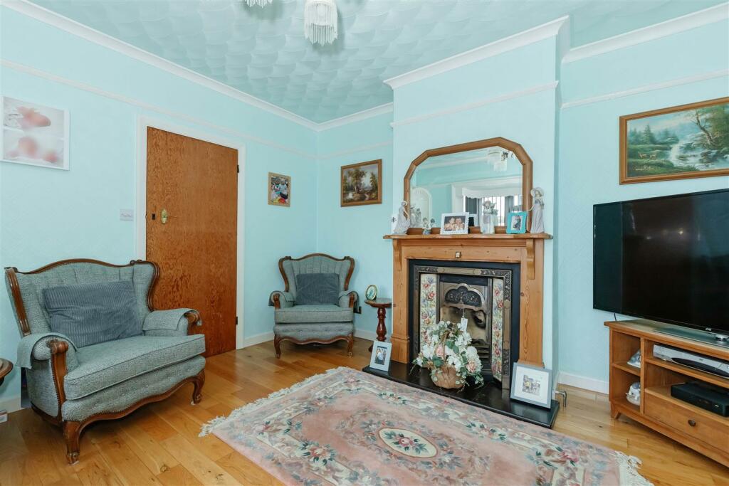 Additional property image - Cissbury Gardens, Worthing