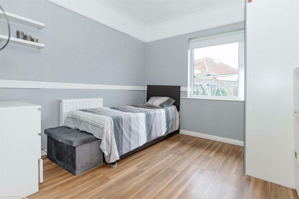 Additional property image - Cissbury Gardens, Worthing
