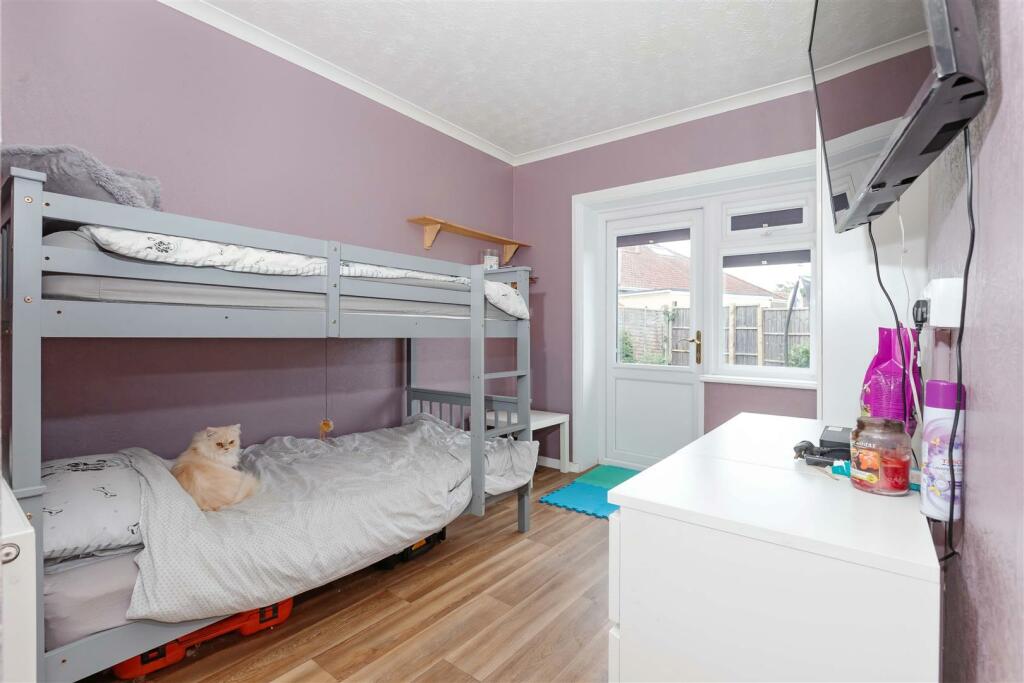 Additional property image - Cissbury Gardens, Worthing