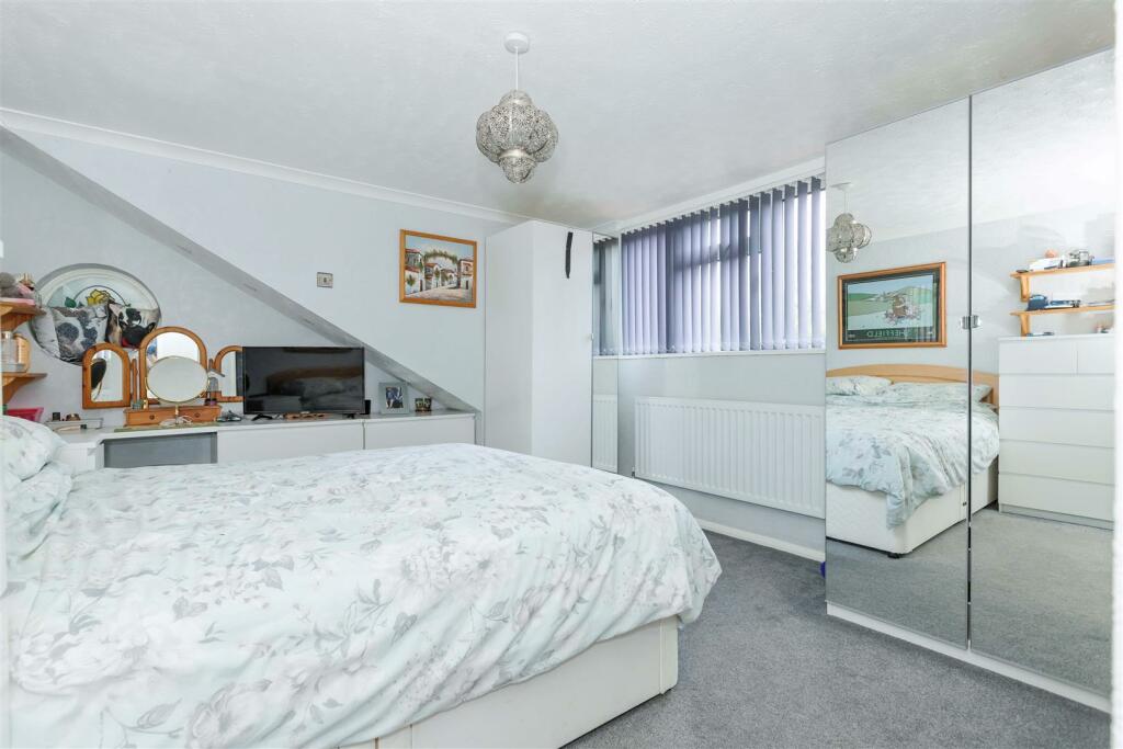 Additional property image - Cissbury Gardens, Worthing