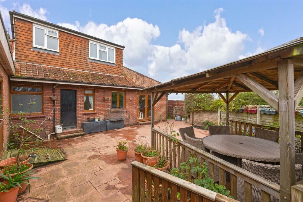 Additional property image - Cissbury Gardens, Worthing