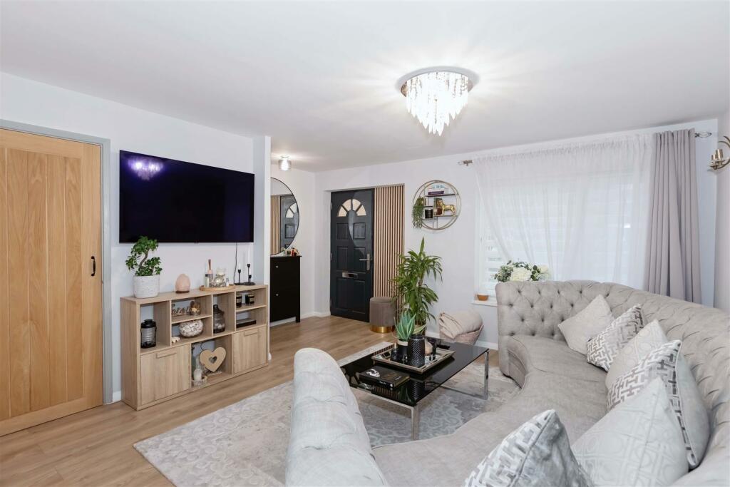 Additional property image - Sherbrooke Close, Worthing