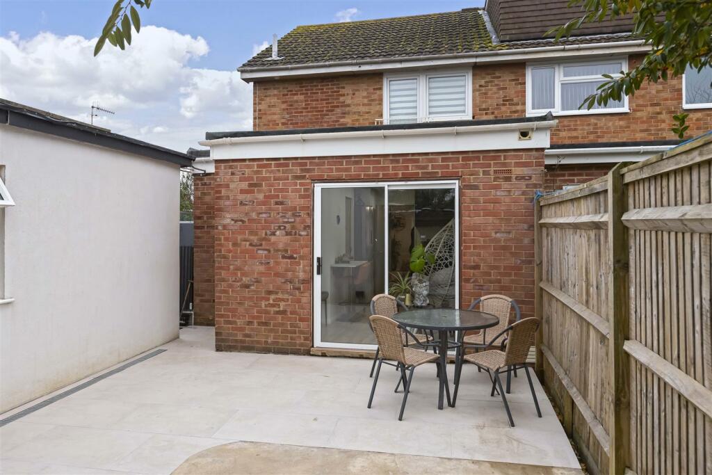 Additional property image - Sherbrooke Close, Worthing