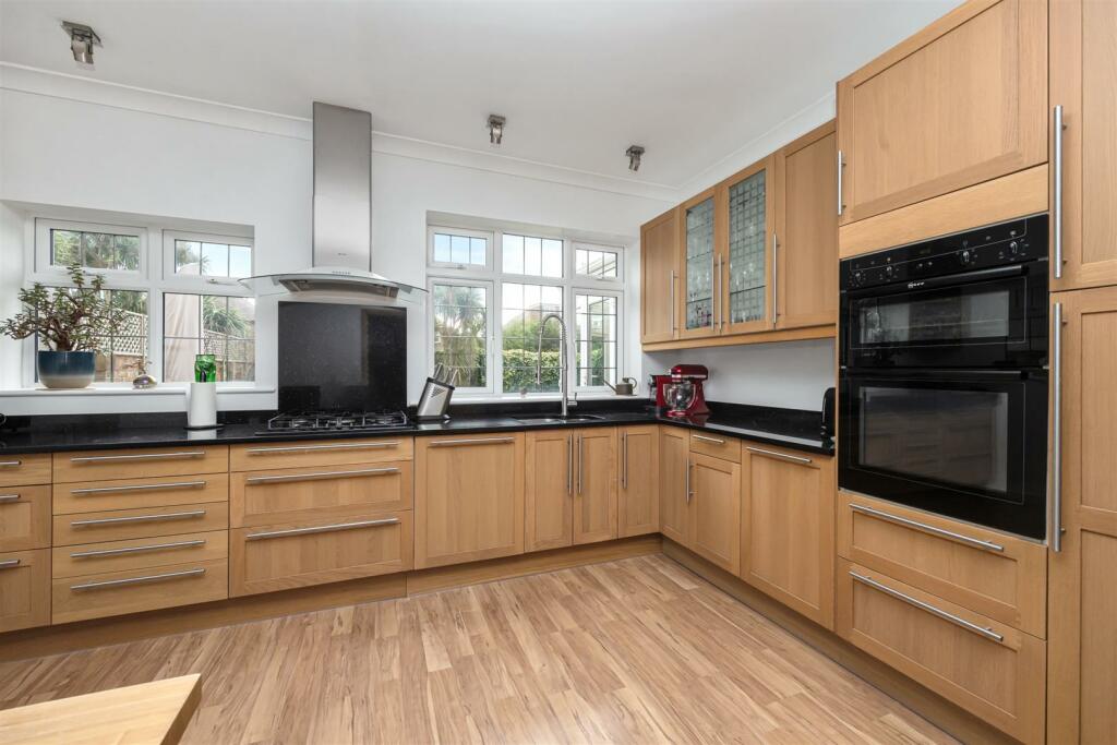 Additional property image - Hailsham Road, Worthing