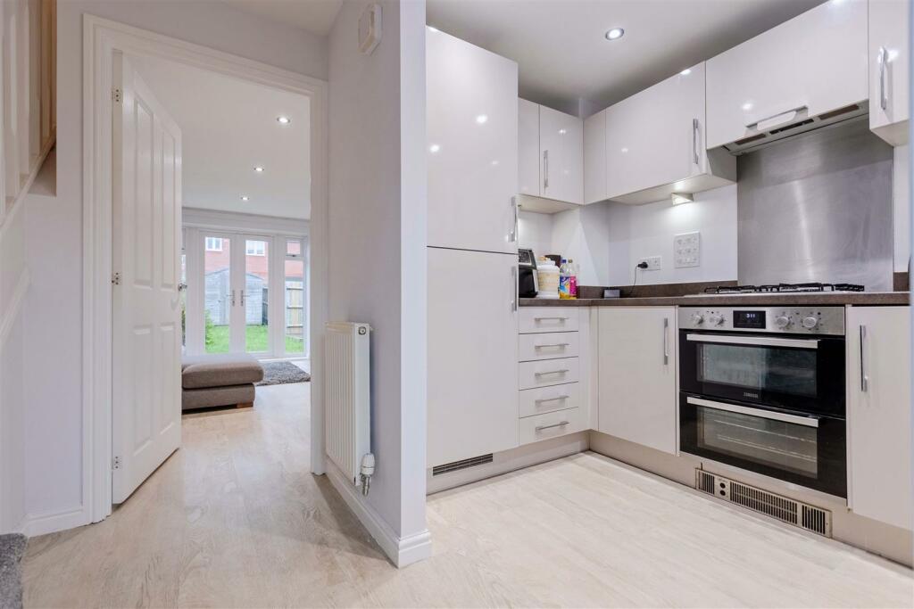 Additional property image - Iris Close, Worthing