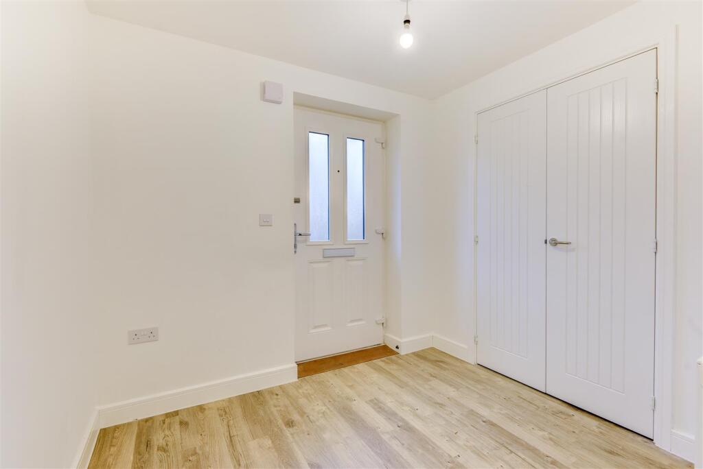 Additional property image - Narcissus Rise, Worthing