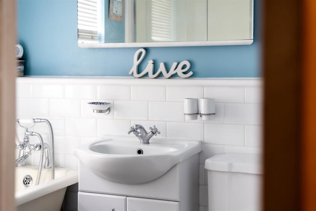 Additional property image - Navarino Road, Worthing