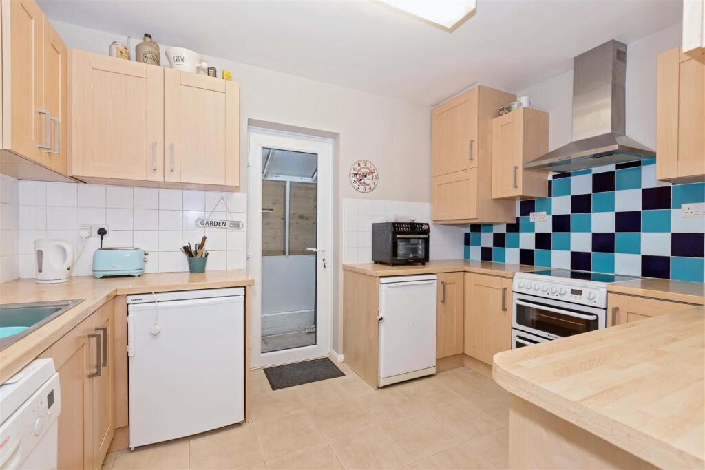 Additional property image - Chute Avenue, High Salvington
