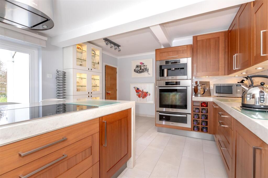 Additional property image - Salvington Hill, Worthing