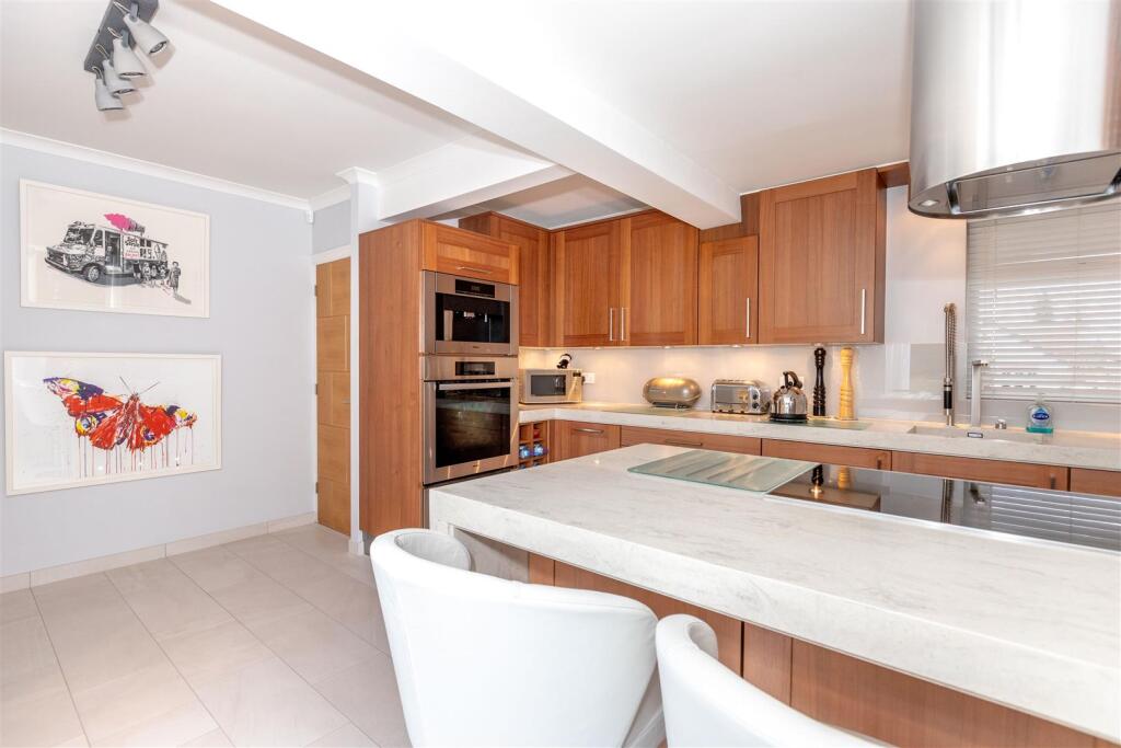 Additional property image - Salvington Hill, Worthing